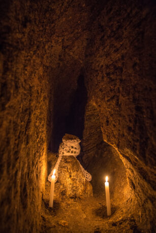  Obra(s) por Ernesto Neto.  Da atividade Manjar: Amar em Liberdade. 