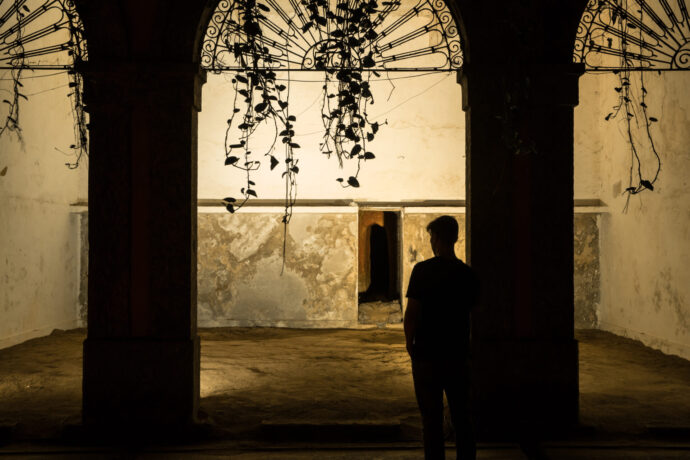  Obra(s) por Lais Myrrha.  Da atividade Manjar: Armando Queiroz, Drummond, Deyson Gilbert, Ashadu, Laís Myrrha, Bqueer. 