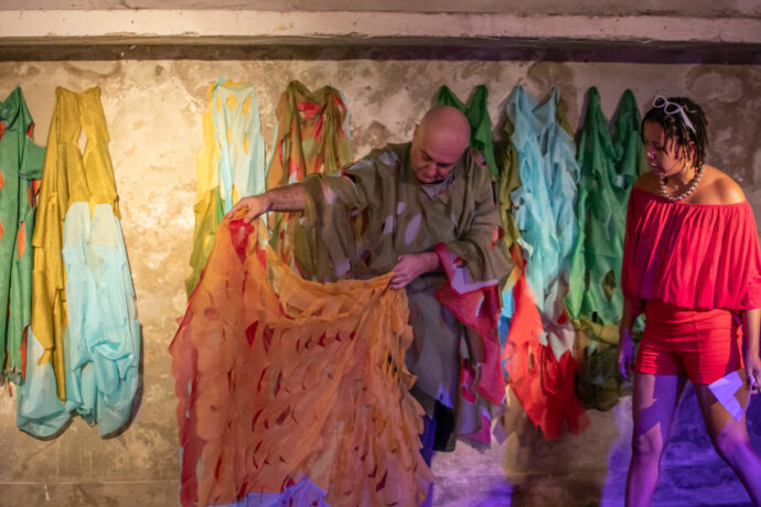  Obra(s) por Maria Palmeiro.  Da atividade Baile da Aurora Sincera. 