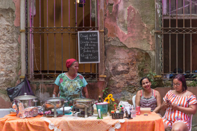  Obra(s) por Sabores do Porto (Associação Cultural de moradoras do Morro da Conceição).  Da atividade Manjar: Amar em Liberdade. 