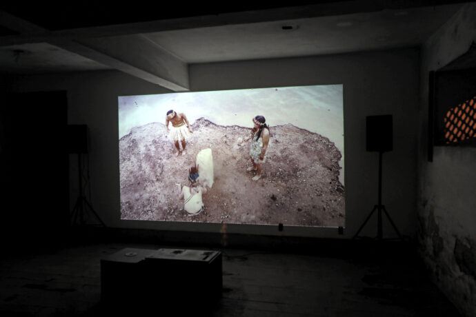  Obra(s) por Louise Botkay.  Da atividade Manjar: Re-Conhecimento. 