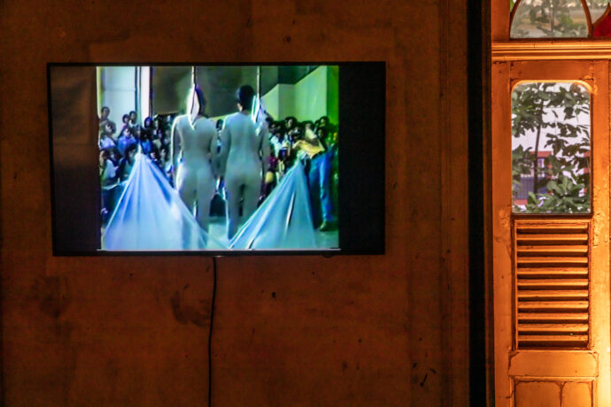  Obra(s) por Yeni y Nan.  Da atividade Manjar: Em tudo que vive, tudo que flui. 