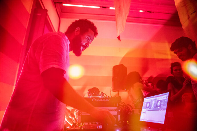  Obra(s) por Bruno Balthazar.  Da atividade Manjar: À Construção. 