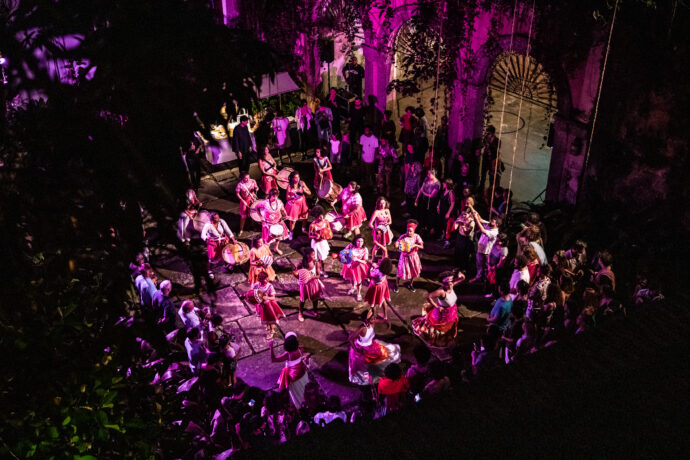  Obra(s) por Maracatu Baque Mulher.  Da atividade Manjar: À Construção. 