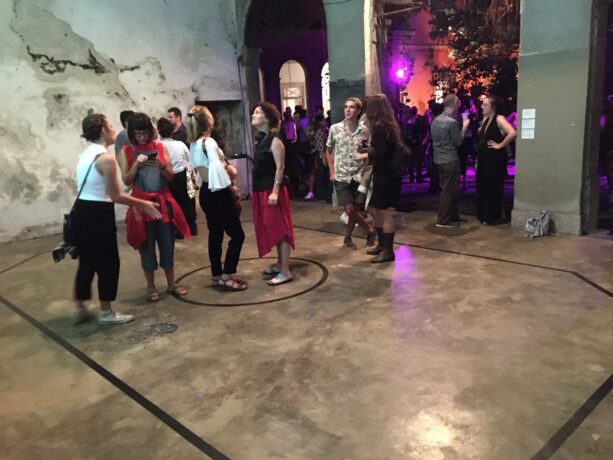  Obra(s) por Ricardo Basbaum. 