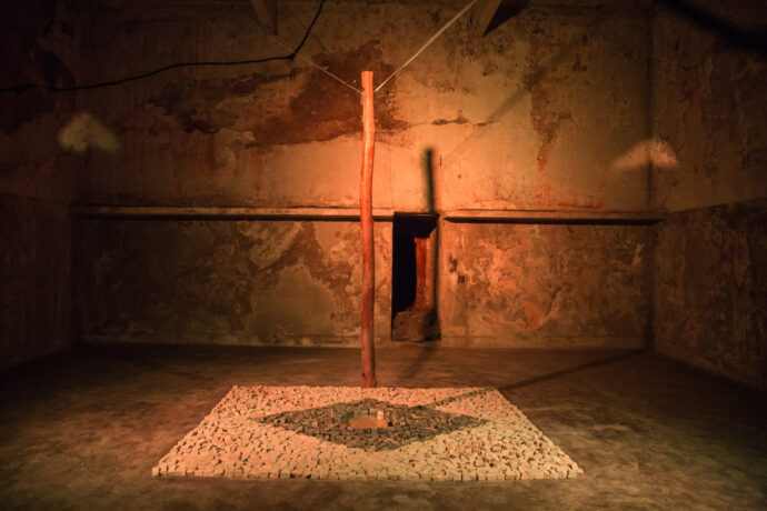  Obra(s) por Jaime Lauriano.  Da atividade Manjar: Carlos Martiel, Carlos Motta, Jaime Lauriano. 