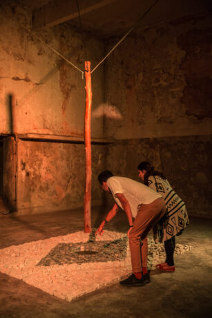  Obra(s) por Jaime Lauriano.  Da atividade Manjar: Carlos Martiel, Carlos Motta, Jaime Lauriano. 