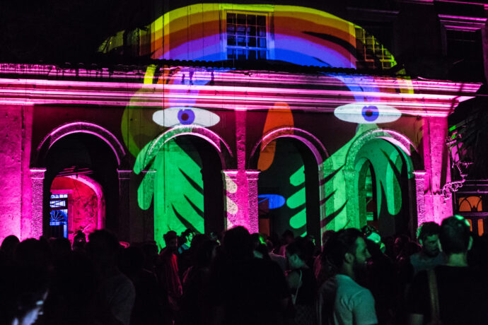  Obra(s) por VJ Suave.  Da atividade Manjar: Guy Veloso, Híbridos (Vincent Moon e Priscilla Telmon), VJ Suave. 