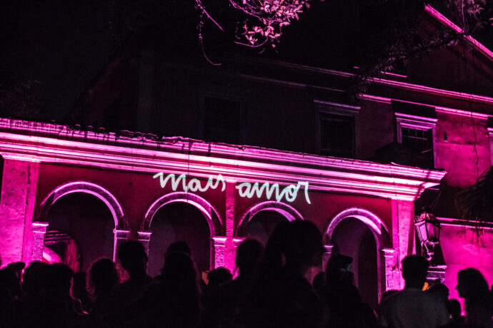  Obra(s) por VJ Suave.  Da atividade Manjar: Guy Veloso, Híbridos (Vincent Moon e Priscilla Telmon), VJ Suave. 